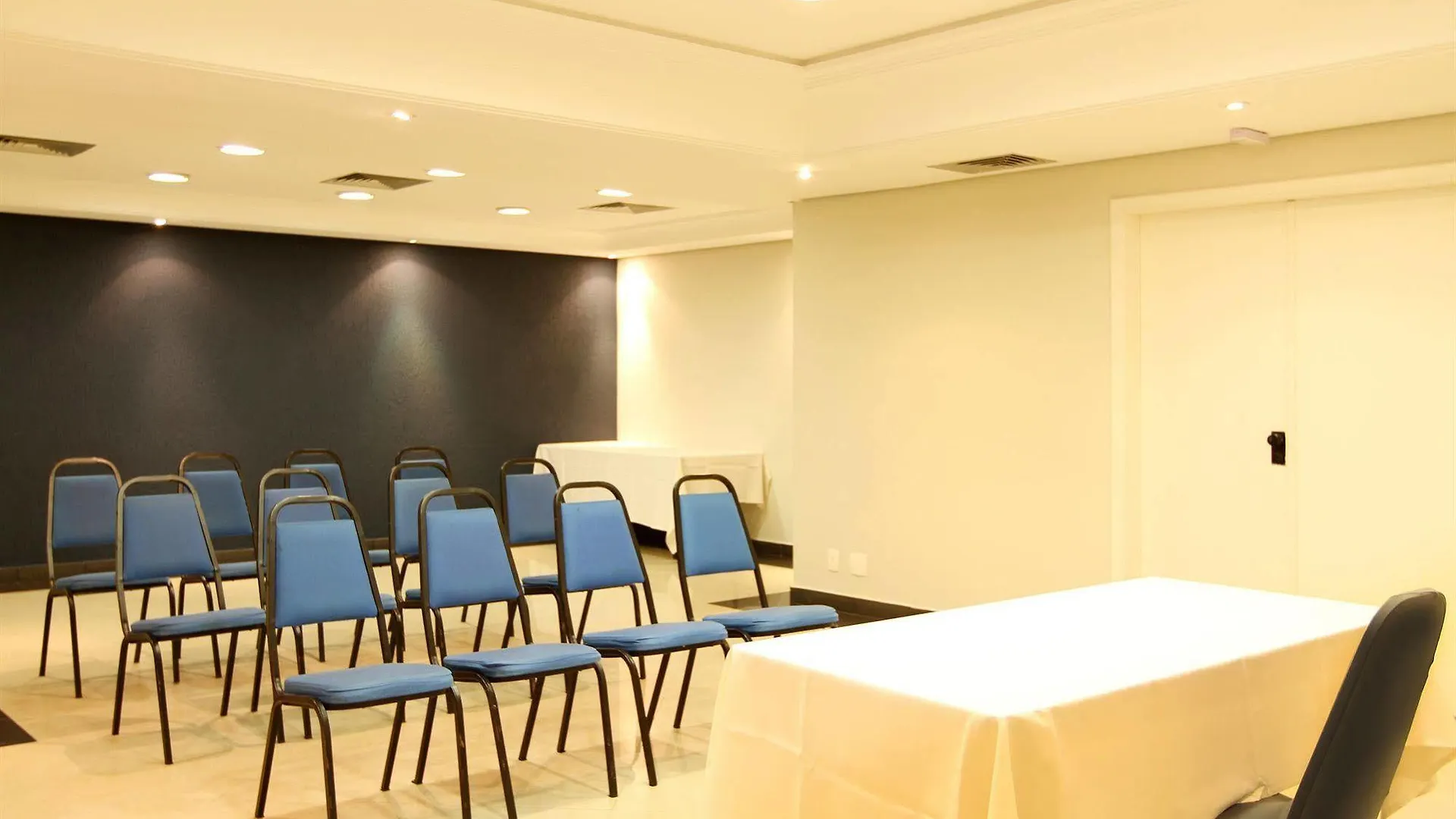 Travel Inn Conde Luciano São Paulo Hotel